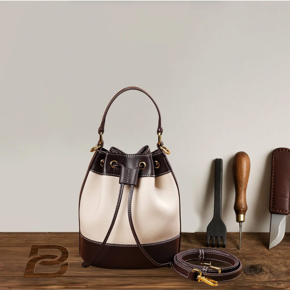 BERK | Two-coloured premium leather bucket bag with adjustable strap