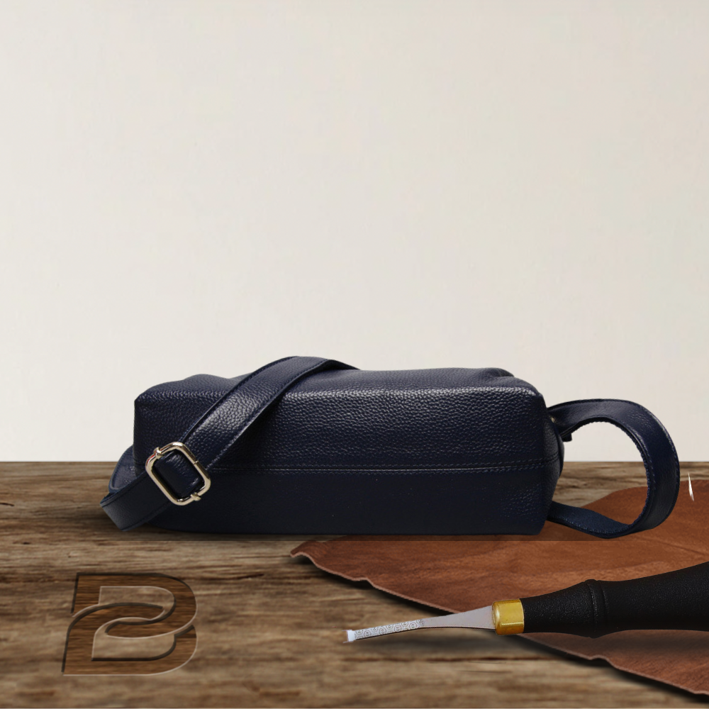 BERK | Simply Chic leather two-way bag
