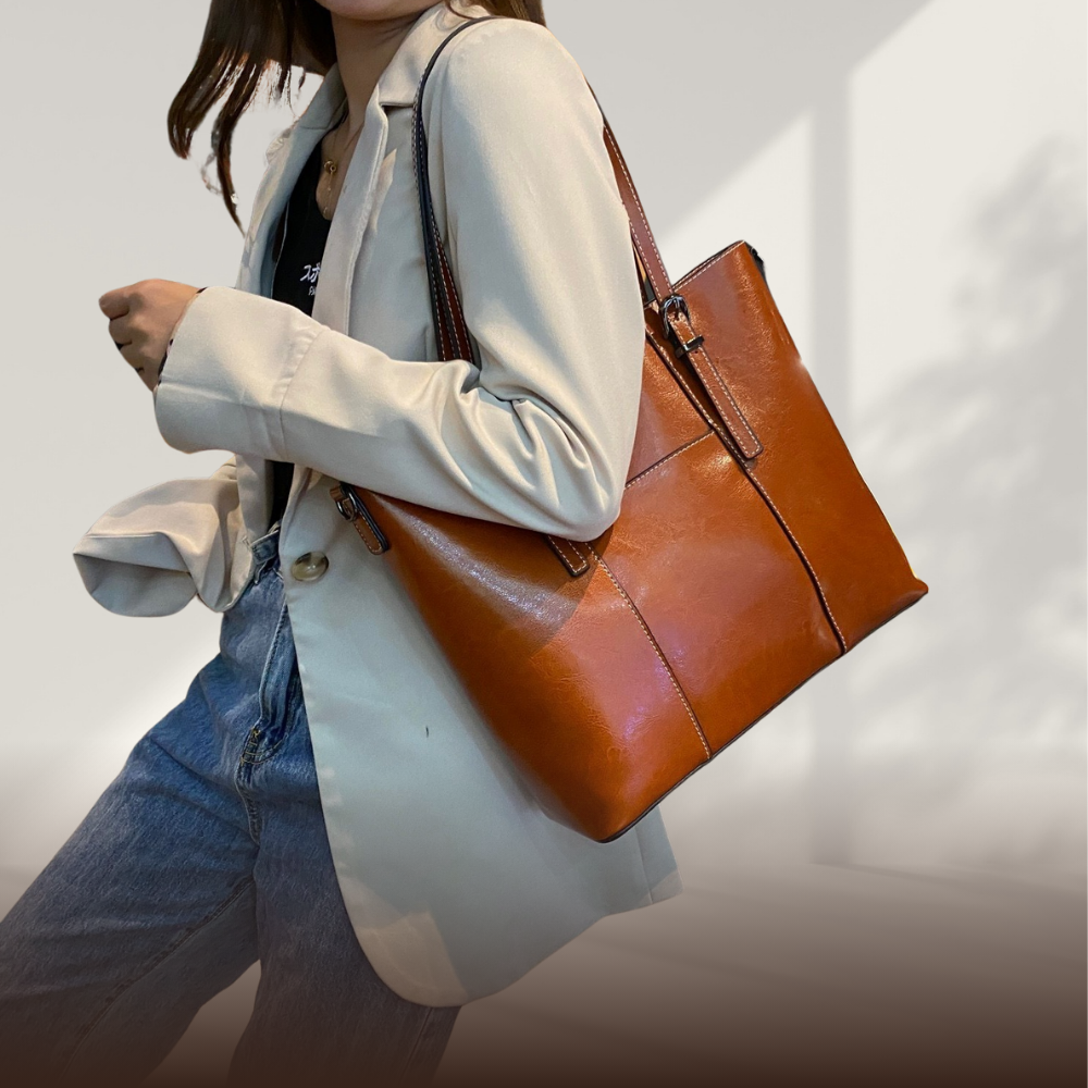 BERK | Large hand-worn bag made from genuine leather
