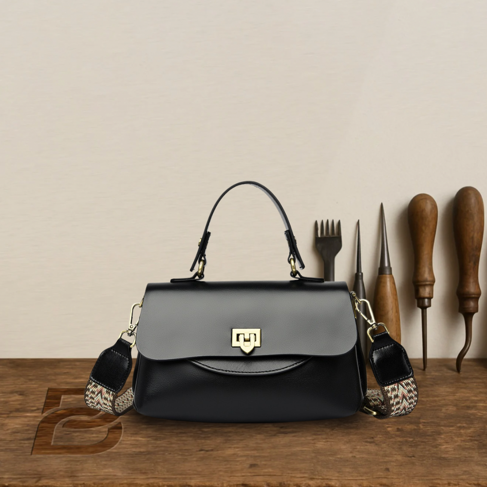 BERK | Vintage envelope leather shoulder bag