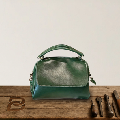 BERK | Vintage envelope leather shoulder bag