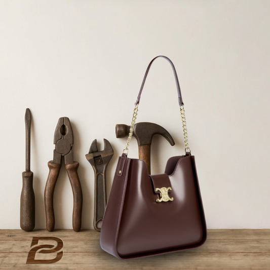 BERK | Elegant shoulder bag in smooth leather