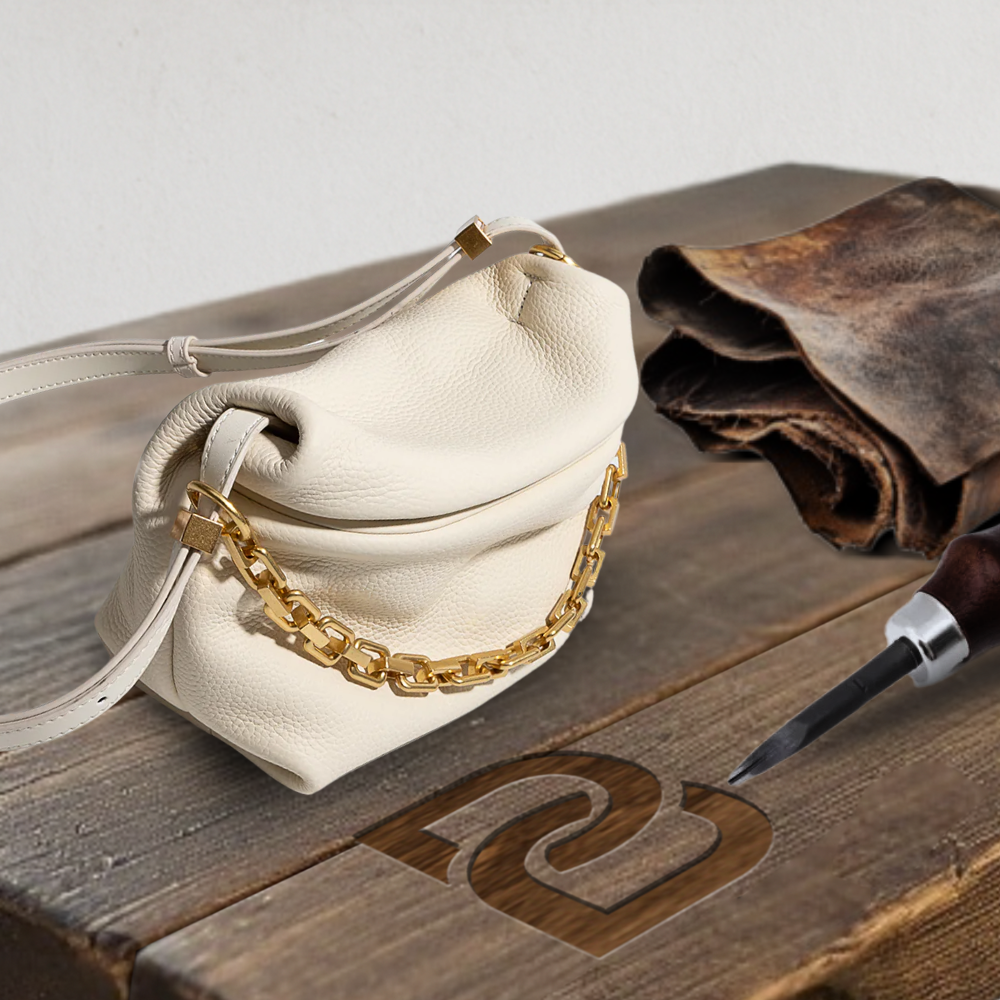 BERK | Elegant shoulder bag with chain