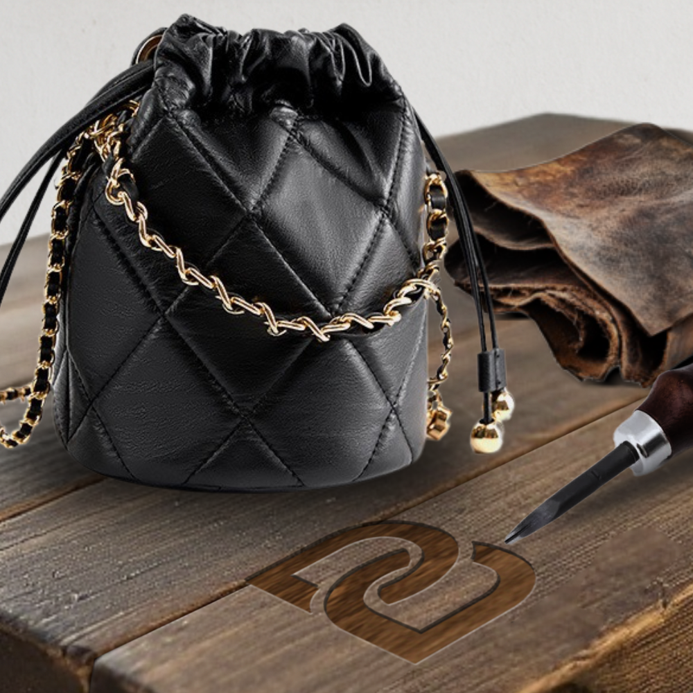 BERK | Drawstring Chain Leder Crossbody Bucket Bag