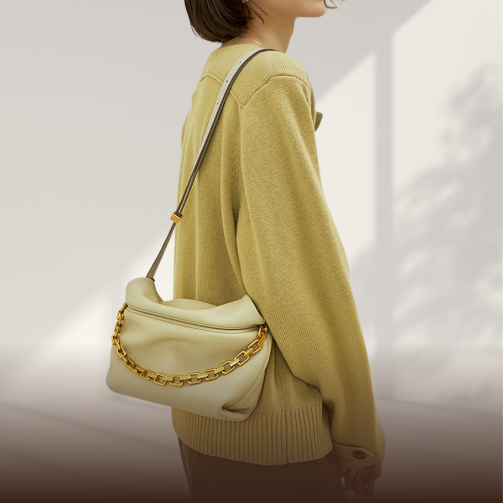 BERK | Elegant shoulder bag with chain