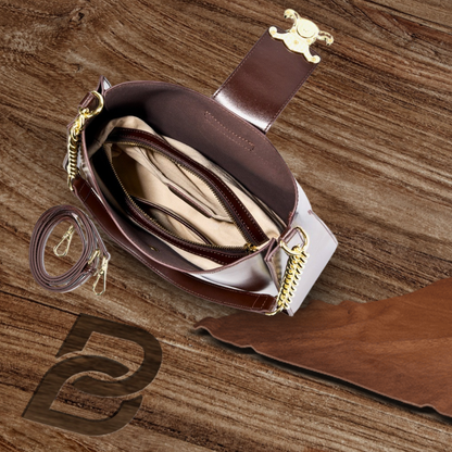 BERK | Elegant shoulder bag in smooth leather