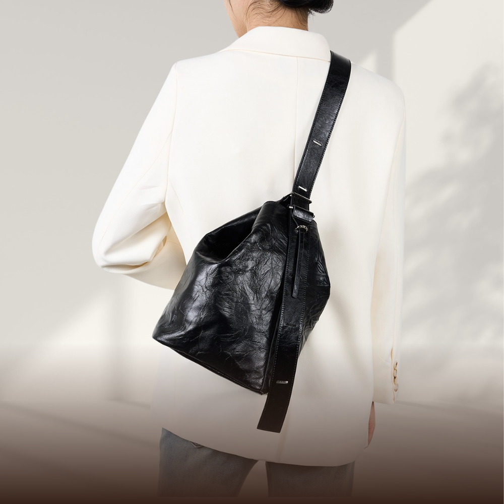 BERK | Bucket bag made from wrinkled first layer cowhide leather