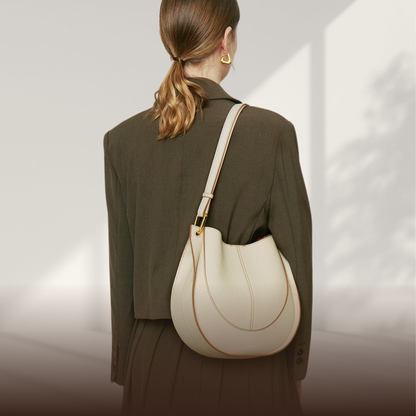 BERK | Crossbody in soft, patterned leather